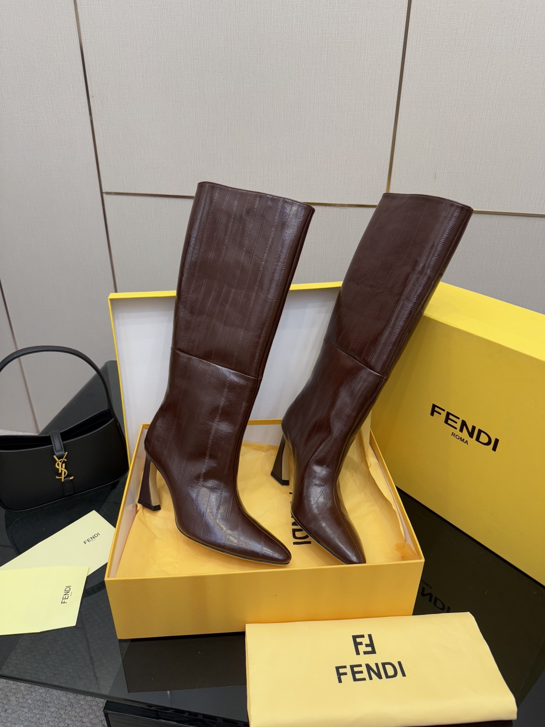 20251022/Fendi_251022-3